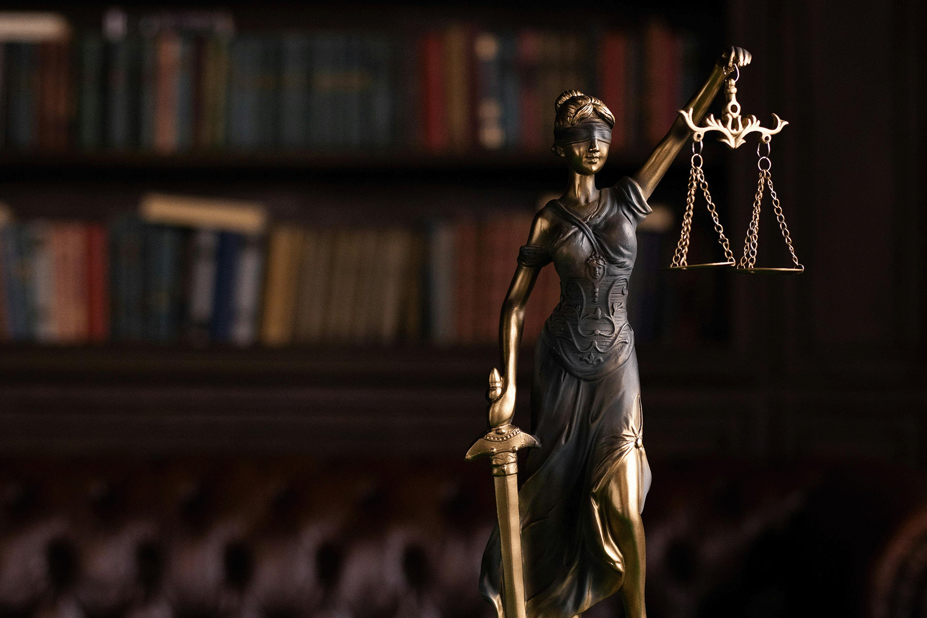 Standbeeld Weegschaal2